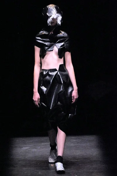 Look 4